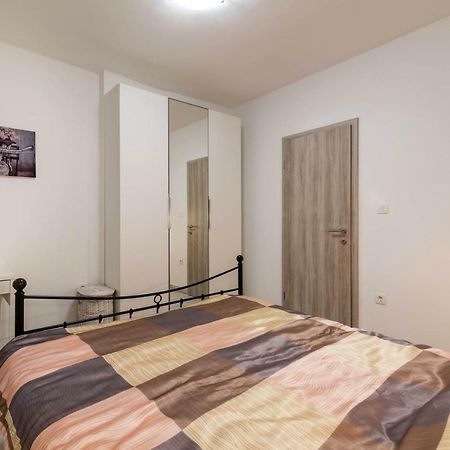 Apartman Paola Διαμέρισμα Πούλα Εξωτερικό φωτογραφία